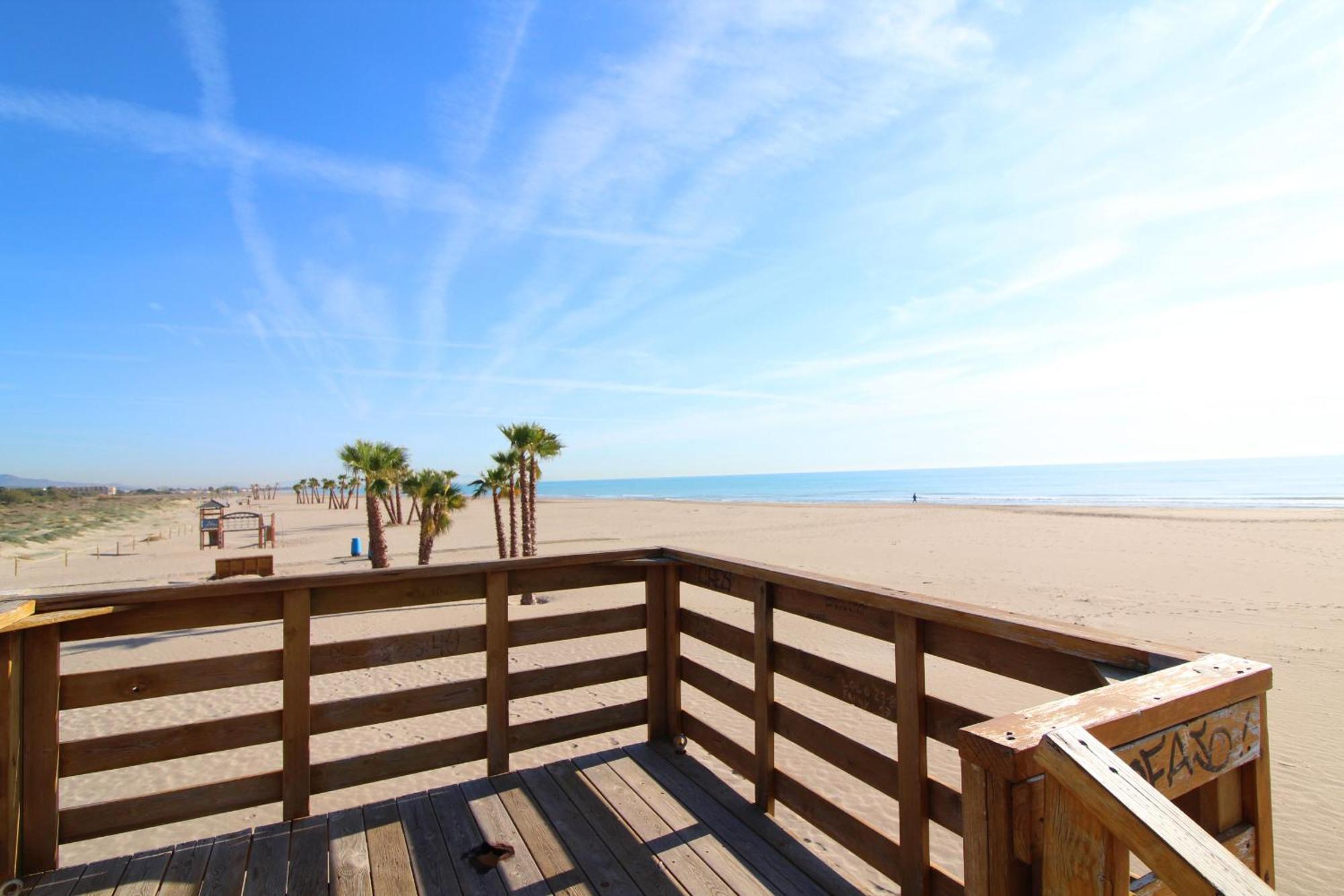 Global Properties, Las Dachas 1 - Apartamento En Primera Linea De Playa 卡耐特蒂贝兰格 外观 照片
